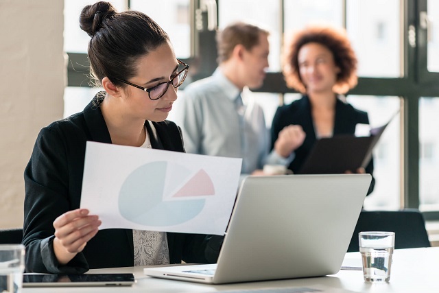 Vorteile und Nachteile E-Recruiting: So sparen Sie Zeit und Geld!